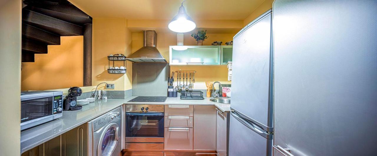 Duplex St Pere Onyarapartamentscom 지로나 외부 사진